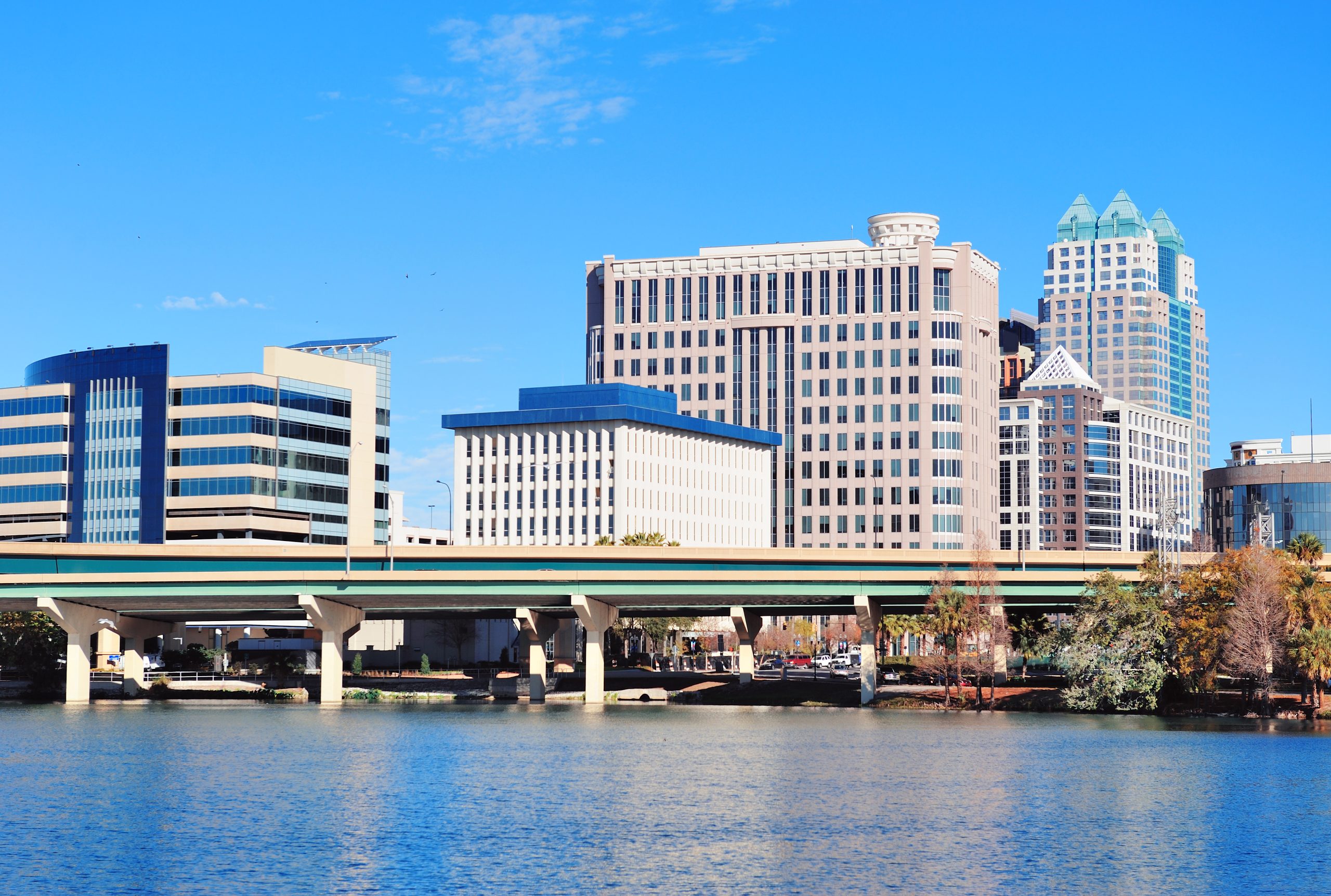 orlando-lake-lucerne-panorama-morning-with-office-buildings-bridge